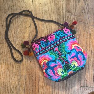 Women’s bucket purse